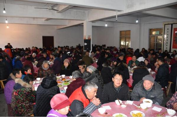 大林寺年夜饭2.jpg
