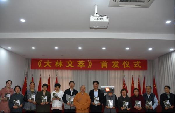 特刊3.jpg