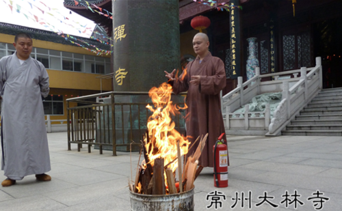 常州大林寺寺方丈达胜大和尚提示演练要注意安全 常州大林寺寺方丈达胜大和尚提示演练要注意安全